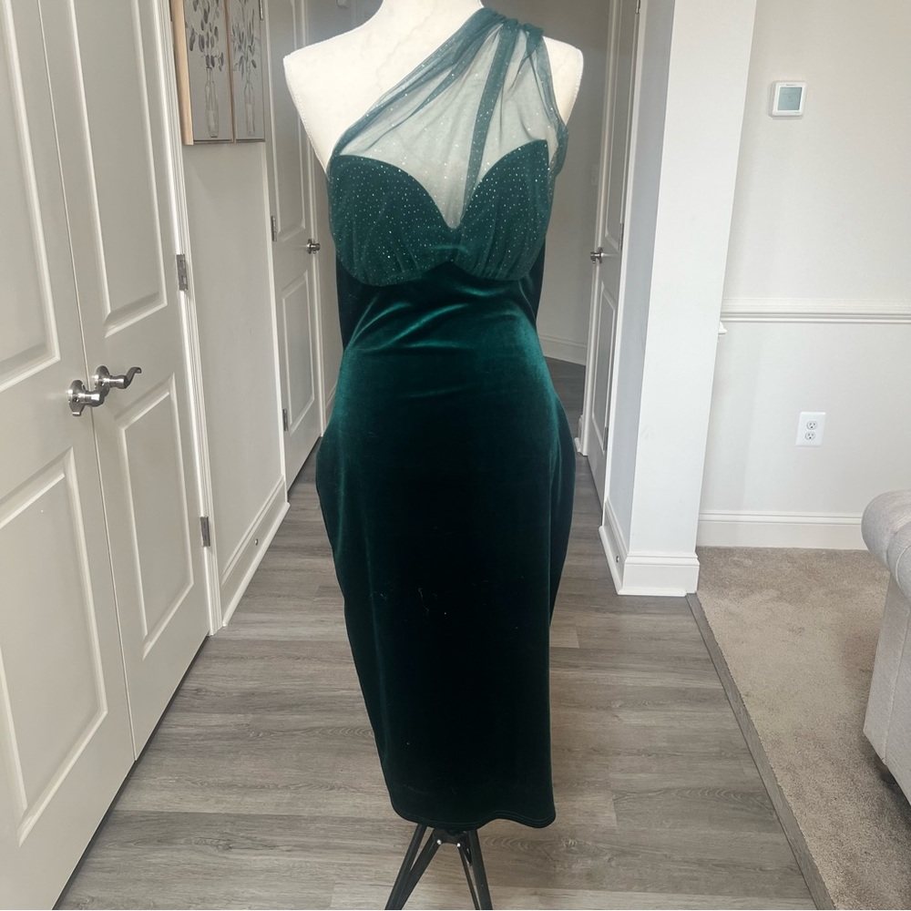 Source Unknown Emerald Green One-Shoulder Velvet … - image 3